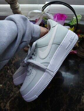 Nike Air Force 1 Streetwear/Lifestyle Shoes Size 7 Youth/8.5 Women